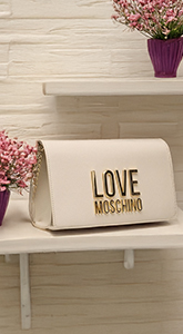 Love Moschino